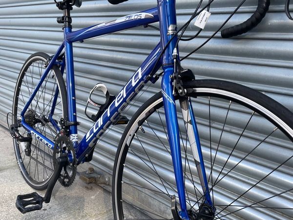 Carrera zelos best sale road bike price