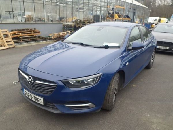 Opel Insignia Hatchback, Diesel, 2020, Blue