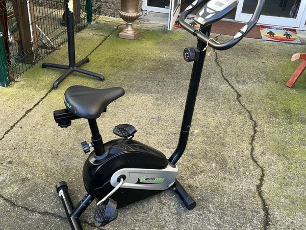 Halfords discount stationary bike