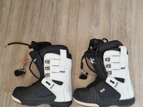 Nike snowboard hot sale boots uk