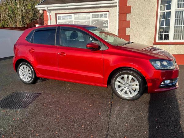 Volkswagen Polo Hatchback, Petrol, 2016, Red