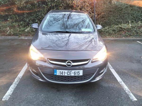 Opel Astra Saloon, Diesel, 2014, Grey