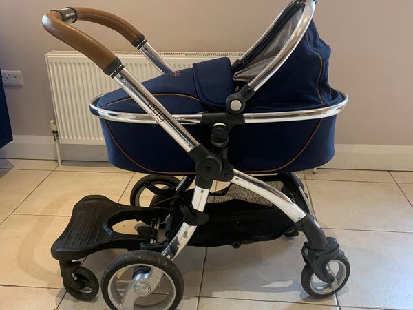 Navy cheap egg pram