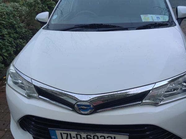Toyota Corolla Estate, Petrol Hybrid, 2017, White