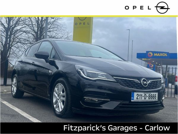 Opel Astra Hatchback, Diesel, 2021, Black