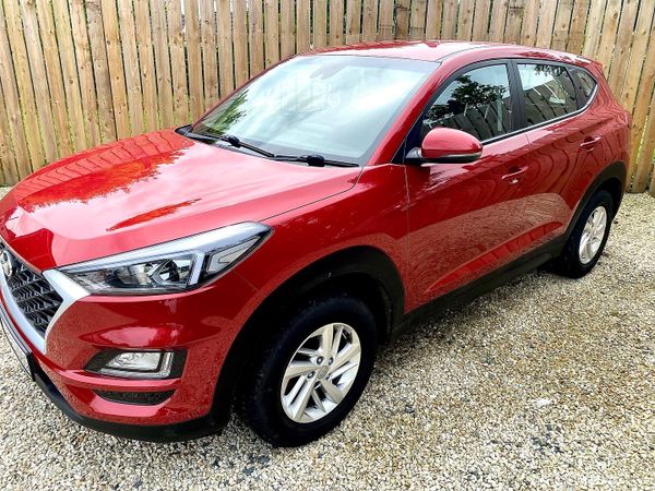 Hyundai Tucson SUV, Petrol, 2018, Red