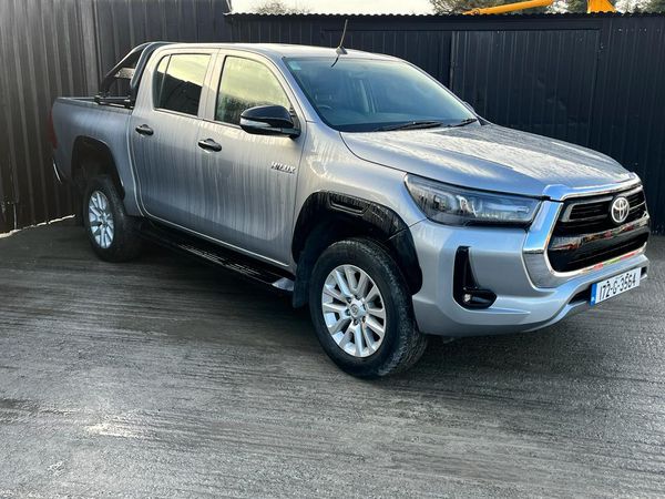 Toyota Hilux Pick Up, Diesel, 2017, Silver