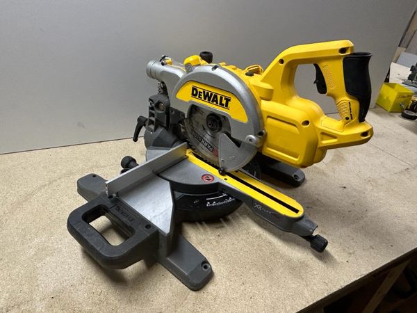 Dewalt 54 volt flex volt mitre saw for sale in Co. Cork for 580