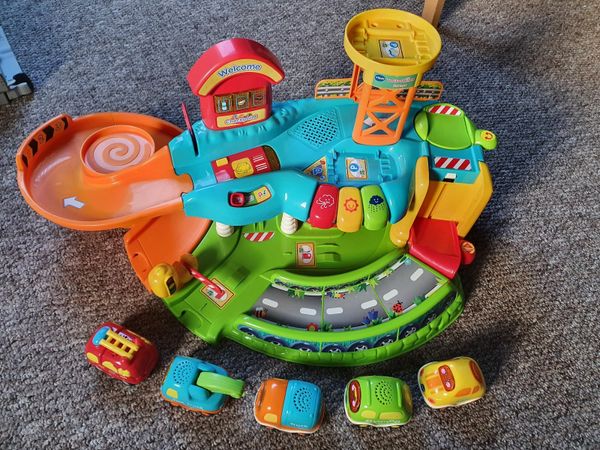 Vtech baby cheap toot toot garage