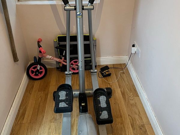 Done deal sale cross trainer