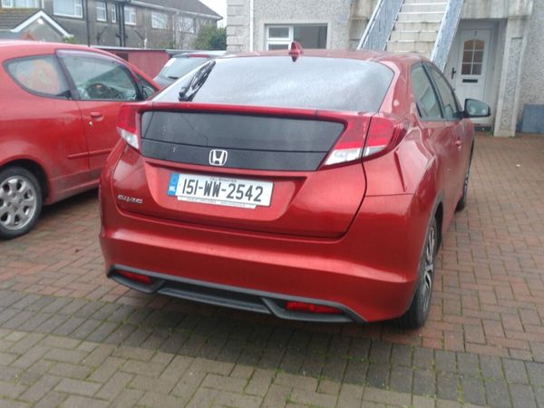 Honda Civic Hatchback, Diesel, 2015, Red