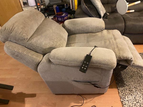 Electric lounge discount chairs for sale