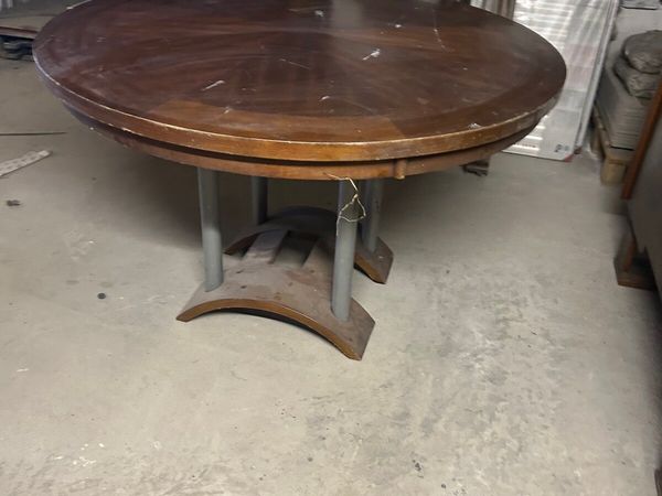 Donedeal tables store