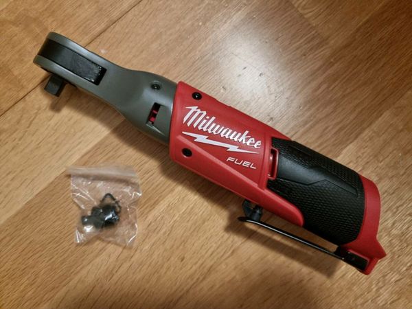 Milwaukee m12 cheap fuel ratchet details