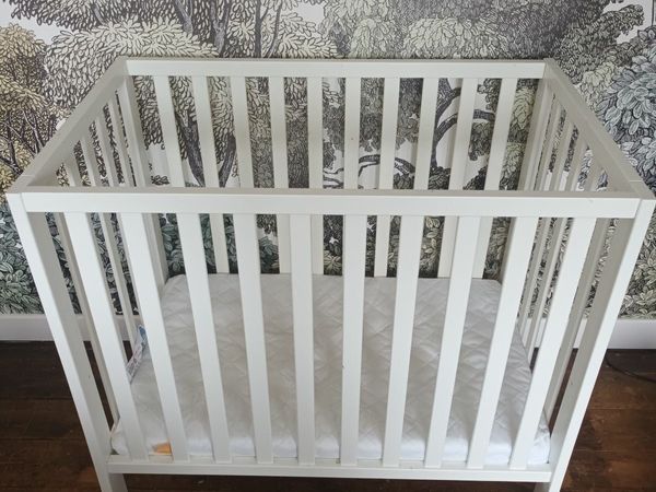 Mamas and clearance papas petite cot