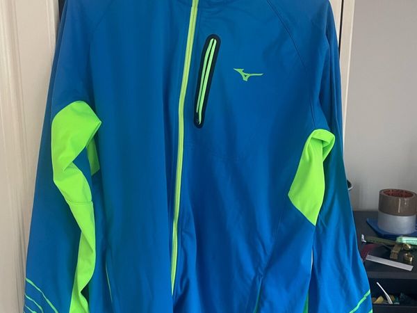 Mizuno breath thermo softshell running jacket online