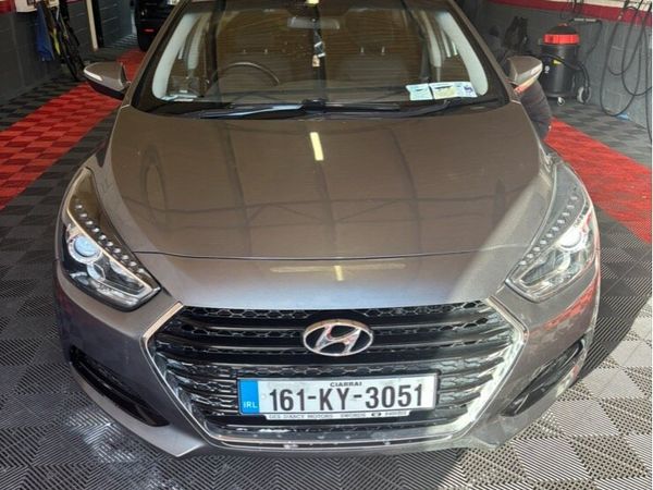 Hyundai i40 Saloon, Diesel, 2016, Grey