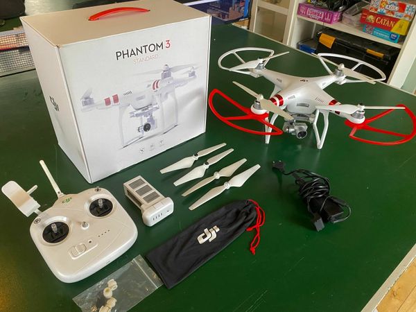 DJI Phantom 3 standard Drone Perfect condition for sale in Co