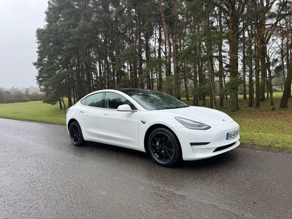 Tesla MODEL 3 Saloon, Electric, 2020, White