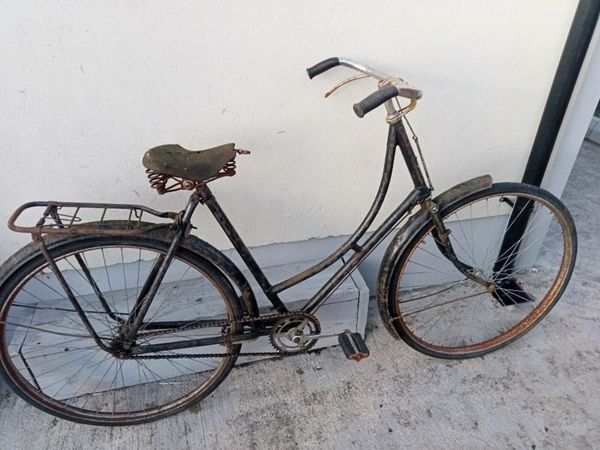 Old Raleigh bicycle for sale in Co. Clare for 65 on DoneDeal