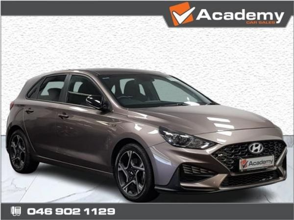 Hyundai i30 Hatchback, Petrol, 2021, Brown
