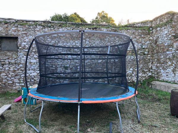 Smyths cheap trampoline 13ft