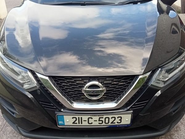 Nissan Qashqai MPV, Petrol, 2021, Black