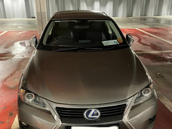 Lexus CT Hatchback, Petrol Hybrid, 2015, Silver