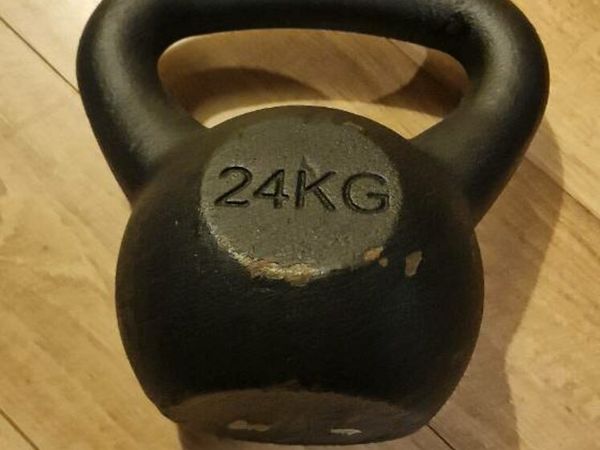 Bolt Strength Cast Iron Kettlebell -16kg – Fitness Equipment Ireland