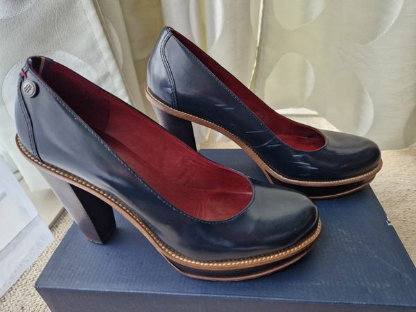 Tommy hilfiger deals high heels