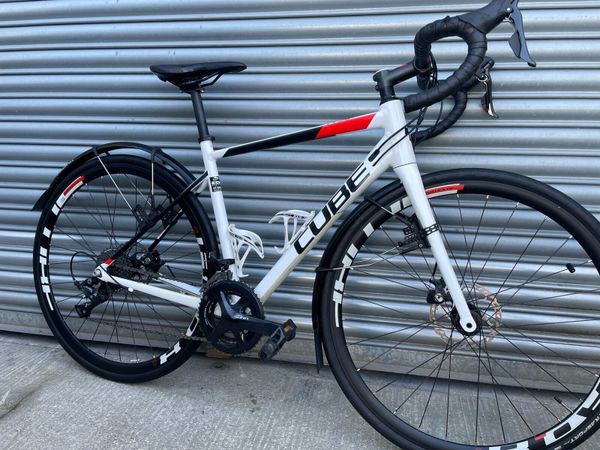 Cube attain store road bike 2018