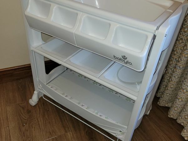 Done deal discount baby changing unit