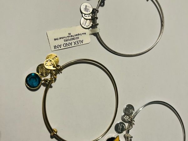 Alex and ani hot sale new england patriots bracelet