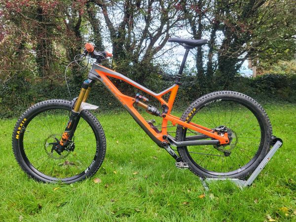 Nukeproof mega 275 carbon factory deals bike 2018