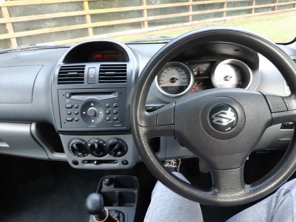 Suzuki Ignis Hatchback, Petrol, 2007, Red