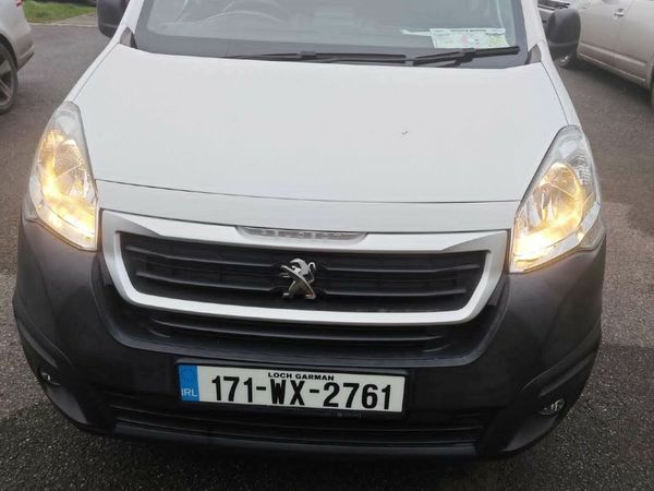 Peugeot Partner MPV, Diesel, 2017, White