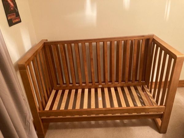 Mamas and papas chamberlain cot cheap bed