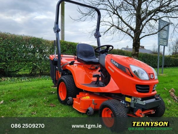 Kubota 4 wheel drive lawn mower hot sale