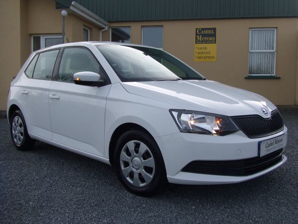 Skoda Fabia Hatchback, Petrol, 2018, White