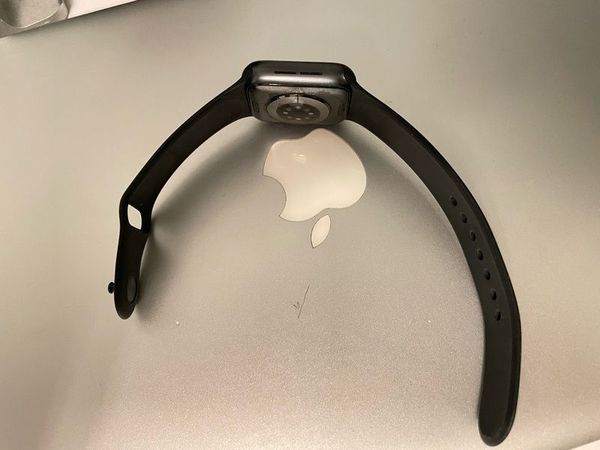 Apple watch series 3 best sale 42mm ireland