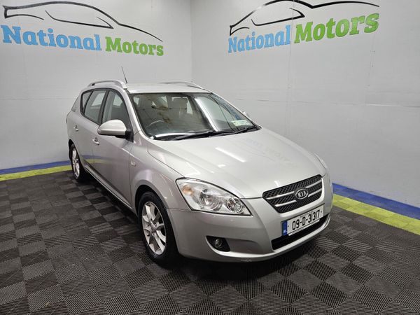 Kia Ceed Estate, Diesel, 2009, Silver