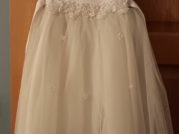 Elliott chambers outlet communion dresses