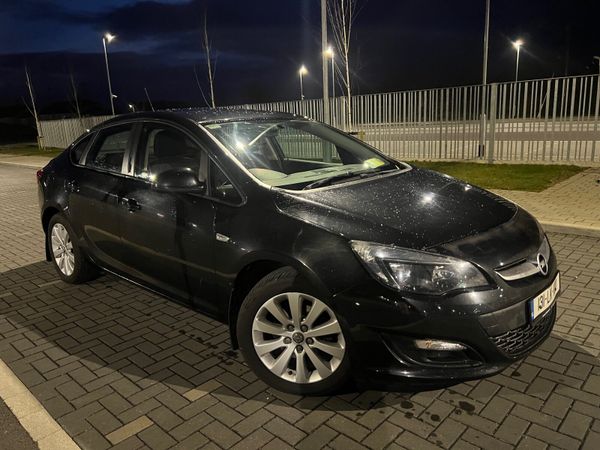 Opel Astra Saloon, Diesel, 2013, Black