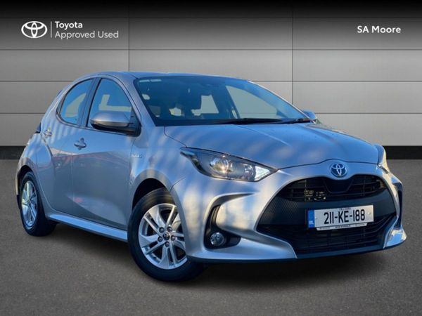 Toyota Yaris Hatchback, Hybrid, 2021, Grey