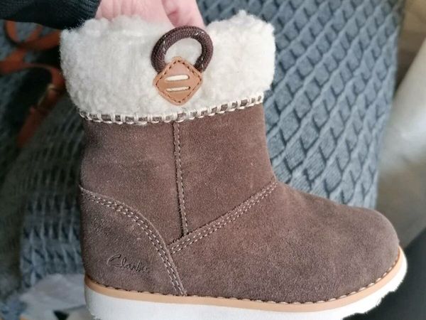 Clarks boots clearance ireland