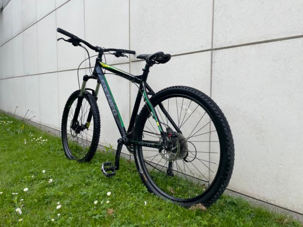 Carrera vulcan mountain bike for online sale