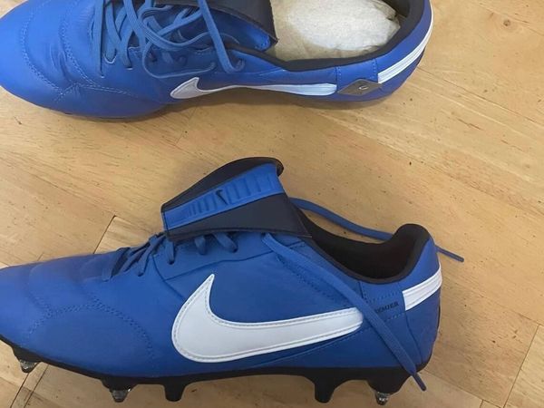 Football boots size sales 11