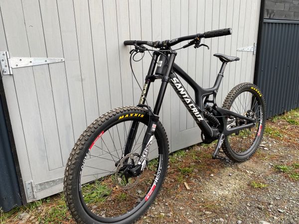 Santa Cruz V10 Carbon DH bike for sale in Co. Cork for 4 500 on