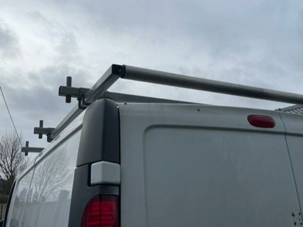 Saunders discount roof racks