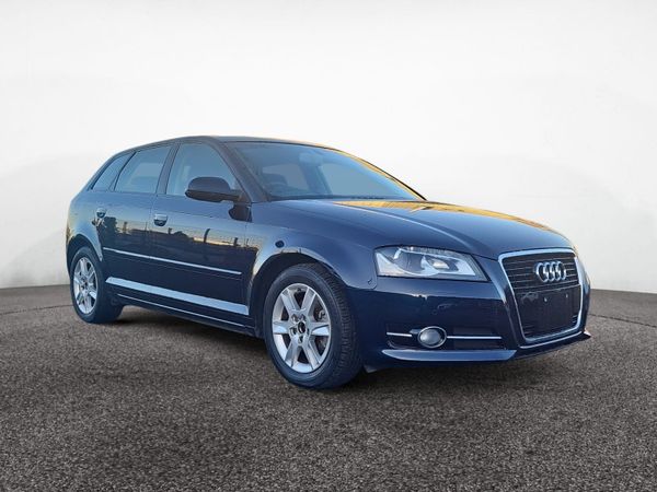Audi A1 Hatchback, Petrol, 2013, Blue